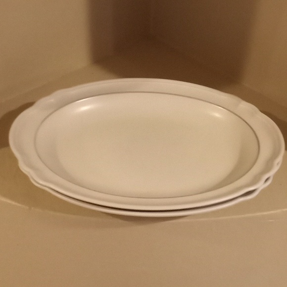 VTG- Pfaltzgraff Silver Heirloom 2 Large Oval Platters - Picture 9 of 10